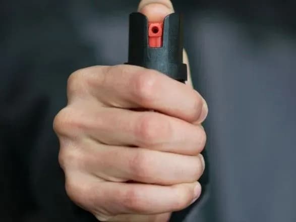 Во Львове из-за распыления газового баллончика госпитализировали двенадцать студентов