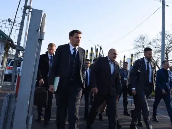 Гончарук встановив дедлайн на усунення контрабанди на митниці