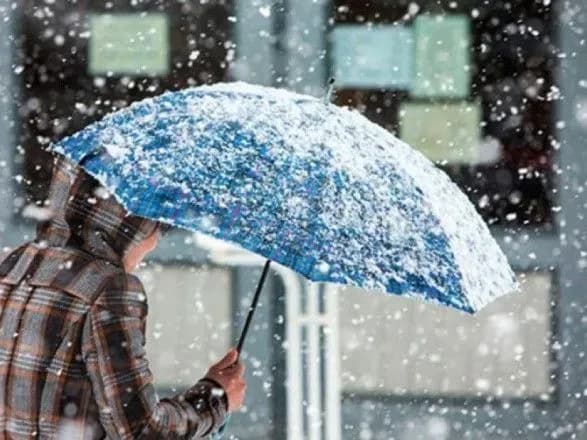 В останні дні жовтня в Україні очікують мокрий сніг та заморозки