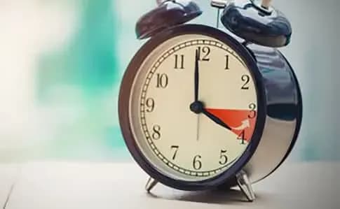 Україна перейшла на зимовий час