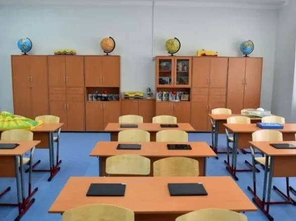 У чернігівській школі, де стався спалах гепатиту, навчання не зупинили