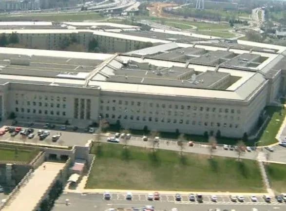 Amazon може оскаржити передачу Microsoft контракту на 10 млрд доларів