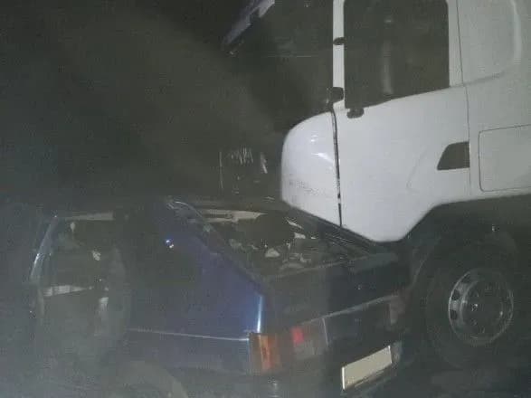 На Волині через зіткнення вантажівки і легковика загинули троє людей