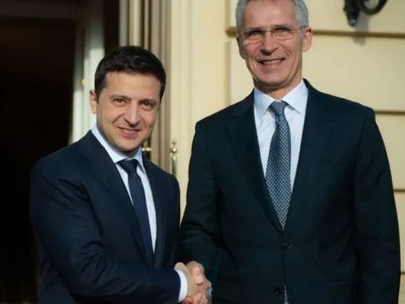 У НАТО висловили підтримку зусиллям Зеленського з мирного врегулювання на Донбасі