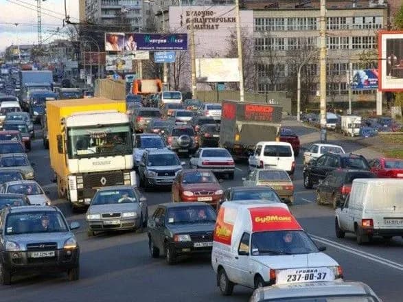Відсьогодні у столиці змінюється швидкісний режим руху авто