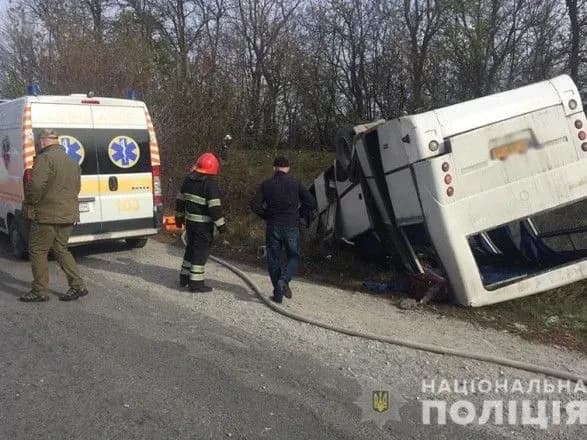 ДТП у Хмельницькій області: у лікарні вже 13 людей