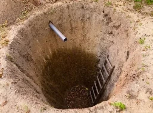 У Львові у вигрібній ямі знайдено тіло чоловіка