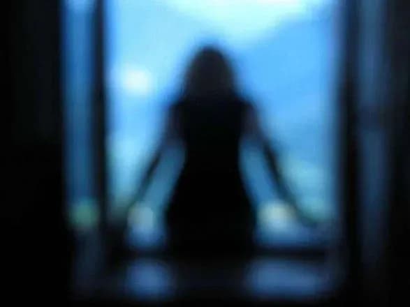 У Харкові жінка стрибнула з даху 16-поверхівки