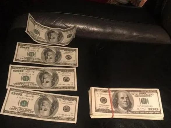 У Києві затримали ще одного посадовця НБУ при одержанні 15 тис. доларів США