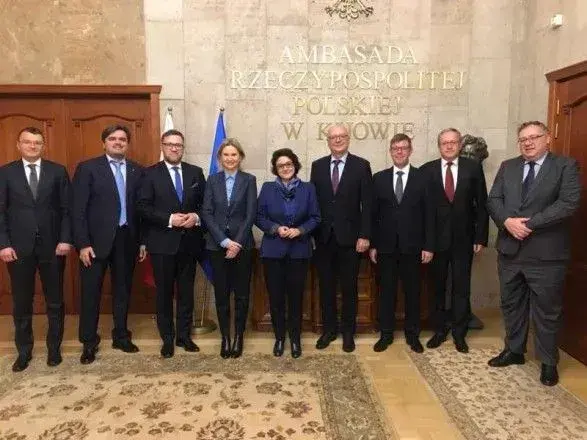 Керівництво Ради попросило послів зі Східної Європи дбати про українських заробітчан