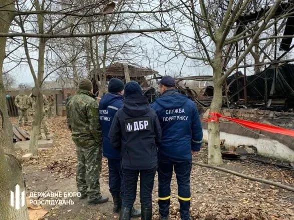 ДБР перевіряє декілька версій пожежі на військовому складі на Вінниччині