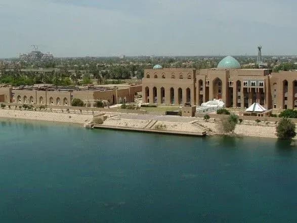 Район поблизу урядового кварталу Багдада піддався ракетному обстрілу