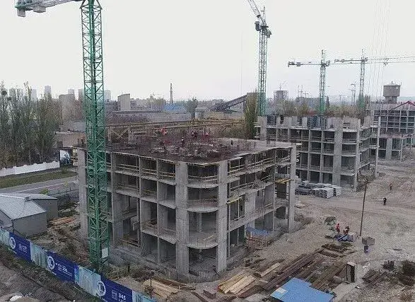 ЖК “Урлівський-2”: роботи ведуться одразу на 4 будинках