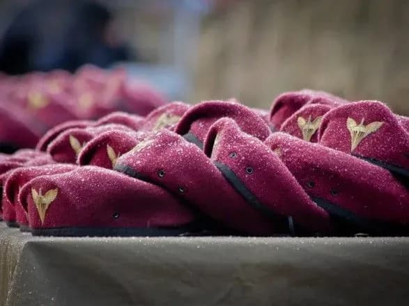 Зеленський на честь Дня десантника нагородив військових