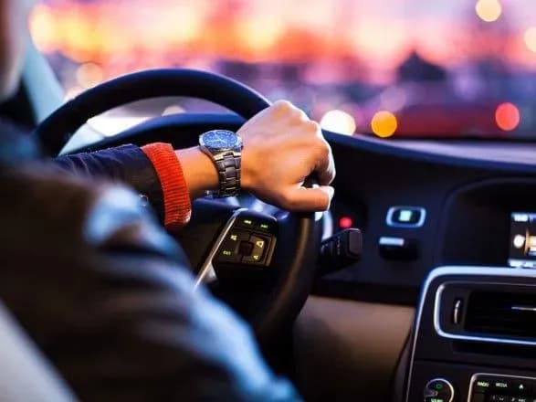 Рекордне перевищення швидкості: патрульні посилять контроль на Столичному шосе