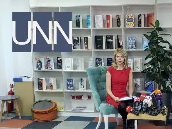 Криклій звільняє свою заступницю Клітіну через секс-скандал