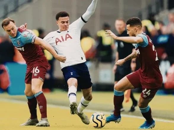 Дебют Моуринью: "Вест Хэм" Ярмоленко продолжил серию поражений в АПЛ