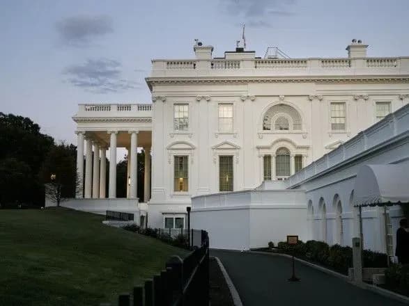 У Білому домі намагалися знайти обґрунтування заморожування допомоги Україні - ЗМІ