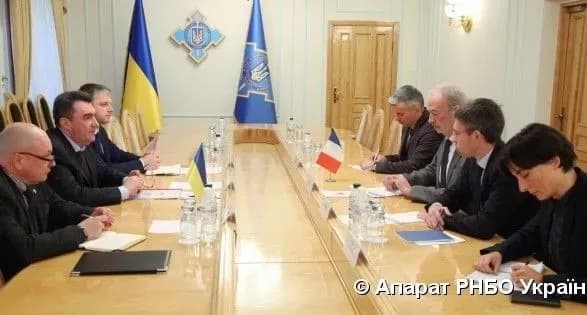 Данилов о встрече в "нормандском формате": ожидаем встречные шаги России во время переговоров