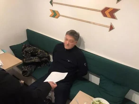 Хабар для члена Громадської ради: у КМДА розповіли подробиці і назвали імена