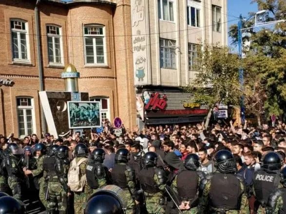 В Ірані затримали вісім осіб за підозрою в роботі на ЦРУ