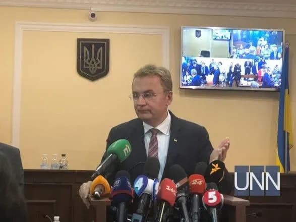 Суд обрав для Садового заставу у понад мільйон гривень