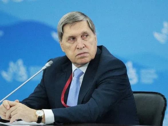 Помічник президента РФ: Путін і Зеленський можуть провести окрему зустріч 9 грудня в Парижі