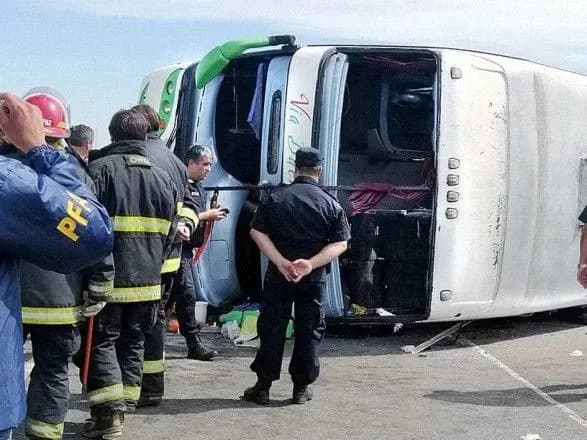 В Аргентині шкільний автобус потрапив у ДТП, загинули щонайменше 2 дітей