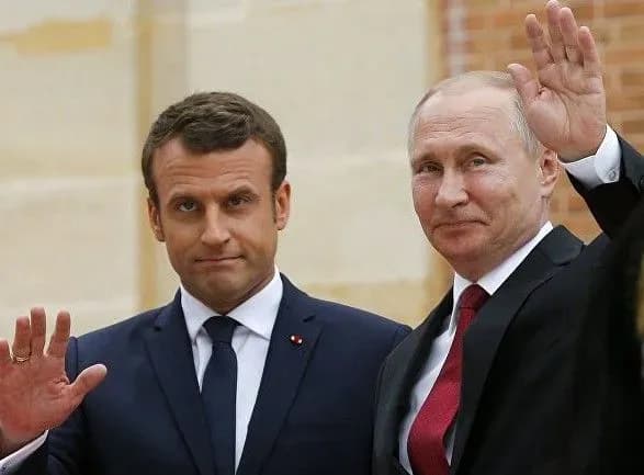 Макрон готовий піти на поступки Путіну в мораторії на розміщення ракет в Європі