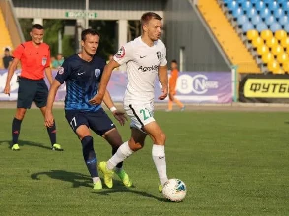 "Десна" победила в центральной встрече тура УПЛ