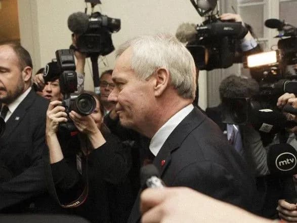 Прем'єр-міністр Фінляндії подав у відставку