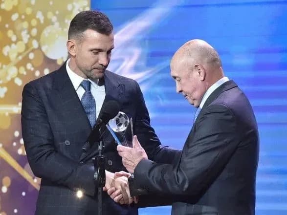 Визначились кращі футболіст та тренер року України