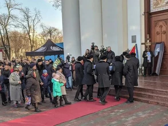 В Одесі попрощалися з рятувальником, загиблим внаслідок пожежі у коледжі