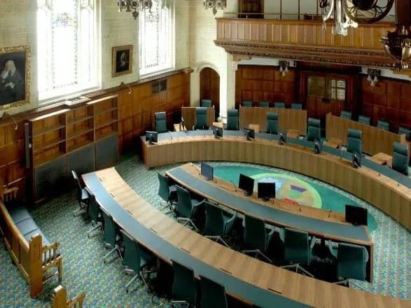 Україна сьогодні представить свою позицію у справі "боргу Януковича"