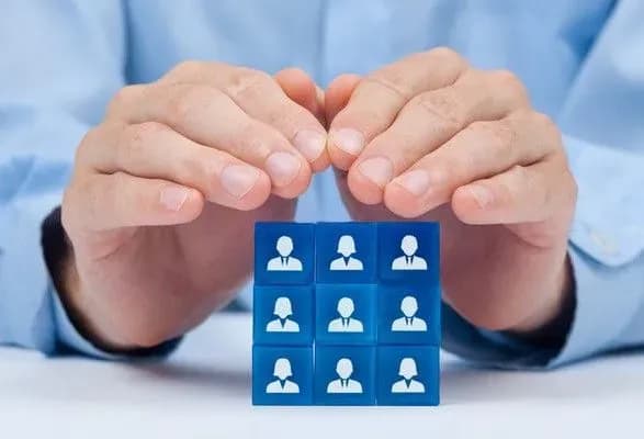 У Фонді соцстрахування розповіли про ситуацію з виплатами та заборгованістю