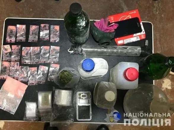 Херсонця затримали за збут амфетаміну