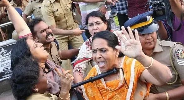 В Нью-Дели более 50 человек получили ранения во время массовых протестов