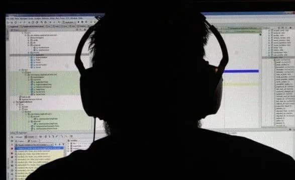 Працівники СБУ продавали цивільним відомості про телефонні розмови - ГПУ