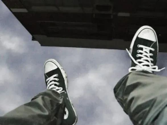 На Одещині чоловік вистрибнув із вікна сьомого поверху