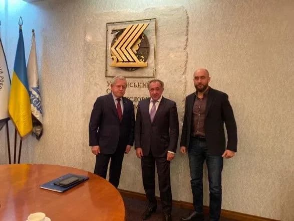 Данилишин зустрівся з Кінахом: говорили про надприбутки банків за умов "лежачої" економіки