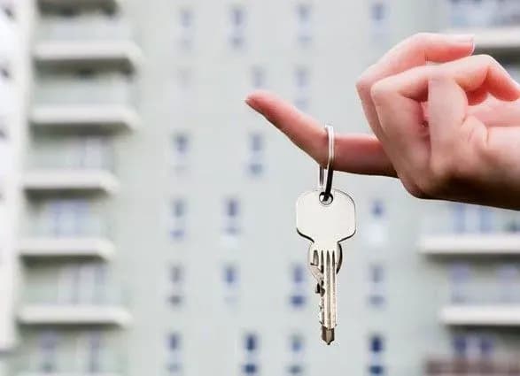 Посадовці ДФС погоріли на квартирних махінаціях