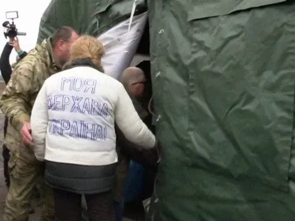 Попередньо стали відомі імена перших звільнених з ОРДЛО українців
