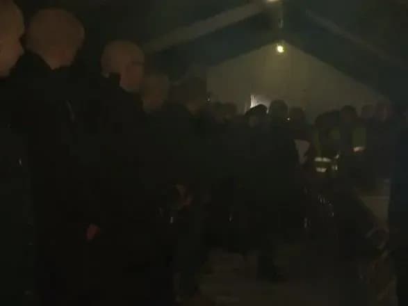 Перші 25 звільнених українців відмовились залишатись в ОРДЛО