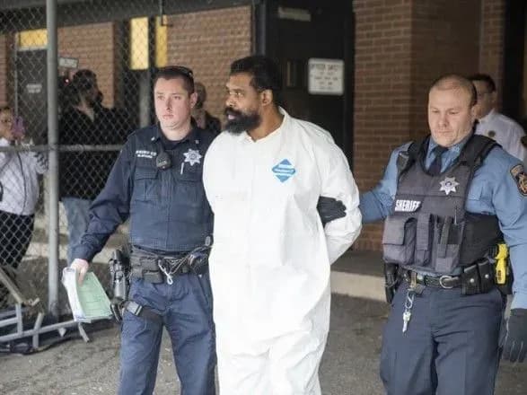 Поліція затримала підозрюваного в нападі на синагогу під Нью-Йорком