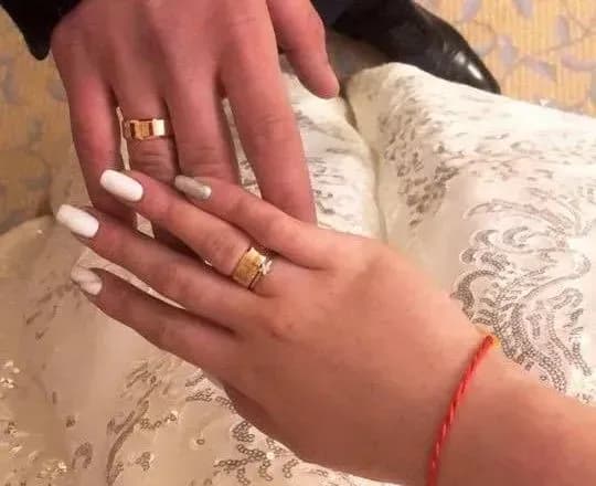 Наймолодший звільнений моряк Ейдер одружився: з’явились фото