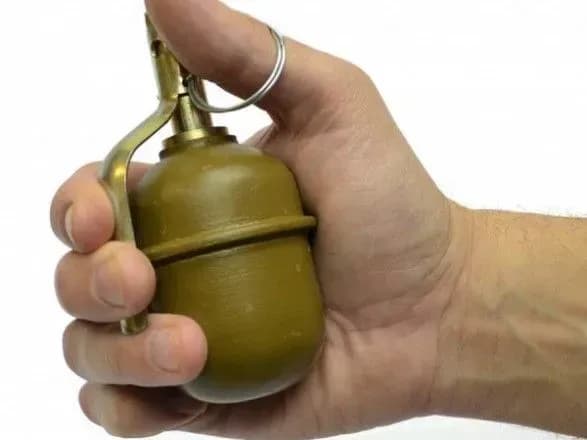 В Авдіївці чоловік підірвав гранату