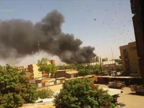 У Буркіна-Фасо під час атаки на автобус зі школярами загинули щонайменше 14 осіб