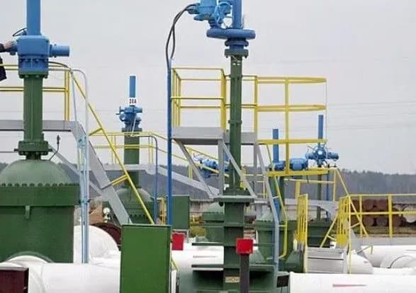 Білорусь домовилася про постачання першої партії нафти з РФ за ціною без премії