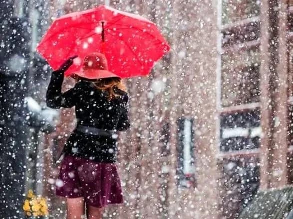 Україні сьогодні прогнозують мокрий сніг і дощ