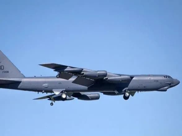 США перекидають бомбардувальники на базу в Індійському океані на тлі конфлікту із Іраном